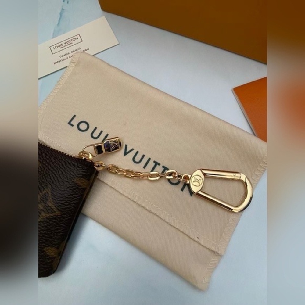 Louis Vuitton Key Pouch - Picture 5 of 7